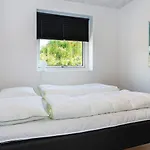 בית נופש 12 Person Holiday Home In Ebeltoft